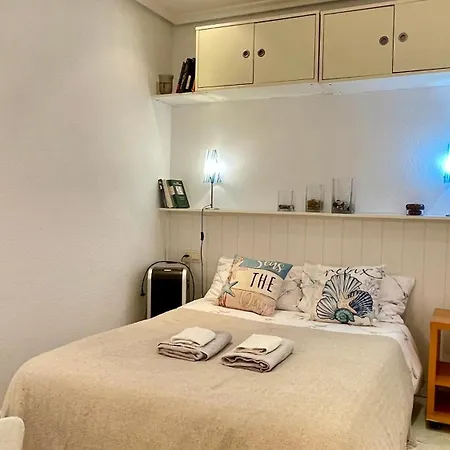 With A Pool Near * Torrevieja